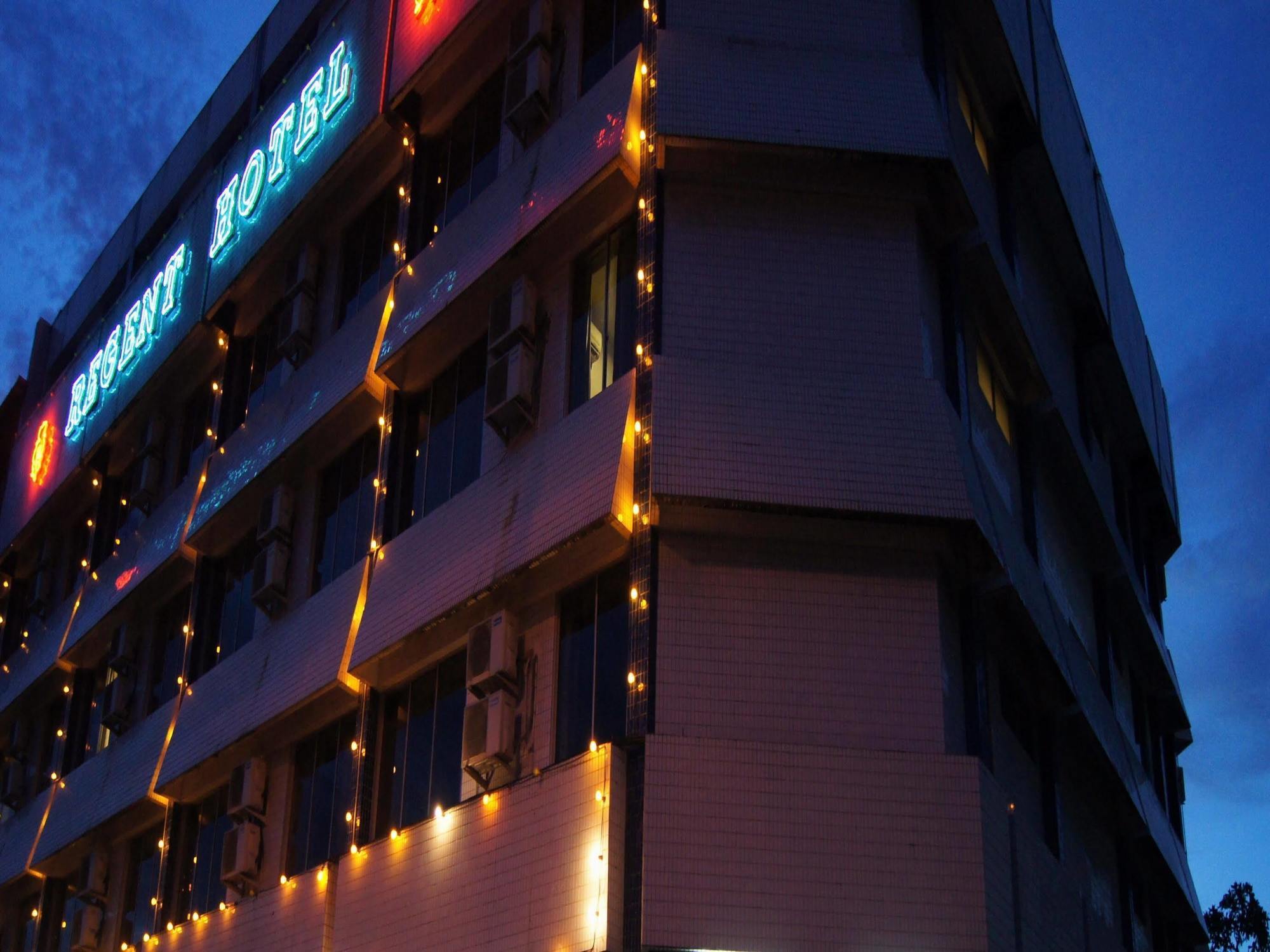 Regent Hotel Bintulu Exterior photo