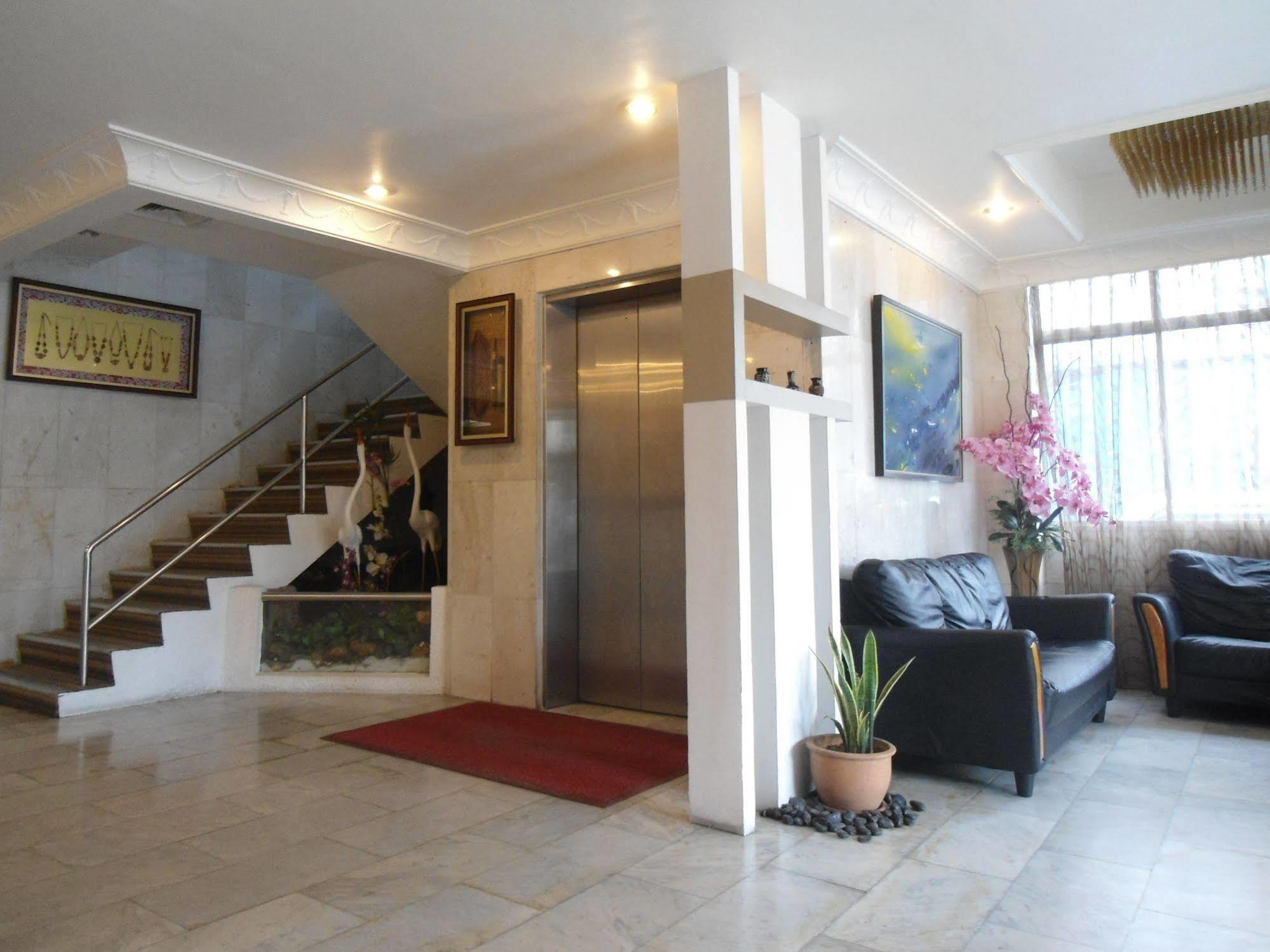 Regent Hotel Bintulu Exterior photo